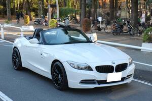 【ツインターボ306馬力】BMW Z4 sDrive 35i【検令和8/12長期】アルピンホワイトⅢ/黒革/ワイド18AW/パドルシフト/電動オープンOK/禁煙/東京