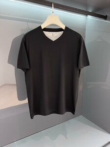 ブルネロクチネリ　BRUNELLO CUCINELLI メンズ　Tシャツ　無地　シンプル　半袖　Vネック　M-3XL　サイズ選択可能 ブラック xx516