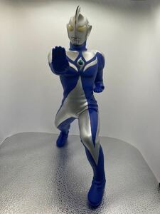 バンプレスト　ウルトラマンコスモス