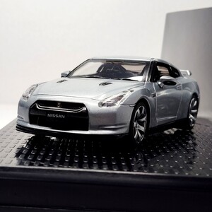 1/43 限定品 ショールーム風 京商 KYOSYO 日産 GTR GT-R R35 スーパーカー NISSAN ジオラマ ミニカー SKYLINE スカイライン 1円〜 020307