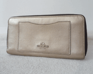 コーチ　COACH　レザー　シャンパンゴールド系　長財布　ラウンドファスナー　ロングウォレット　レディース