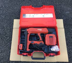 ※引き取り限定です。！！！　★値下げ68000円★　BX3-L　BX3　HILTI　ヒルティ　バッテリー式鋲打機　バッテリー×2