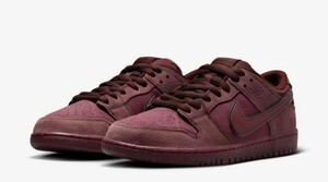 新品未使用 29cm Nike SB Dunk Burgundy Crush US11ダンク バーガンディ 赤 紫 ナイキ Travis 白