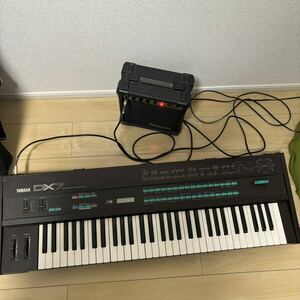 YAMAHA シンセサイザー DX7 /Voice ROMカートリッジ/フットペダル/ハードケース/説明書/簡易動作確認済み