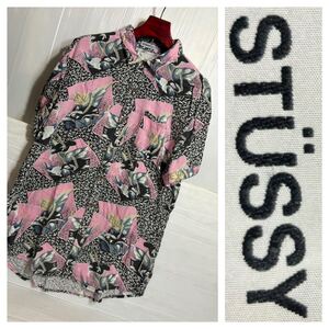 STUSSY ストューシー　ステューシー　幾何学模様　花柄　半袖　ハワイアン　アロハシャツ　ピンク　XL