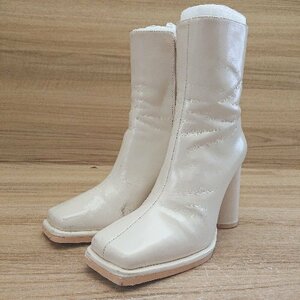 ■ AMERI アメリ DIMENSIONAL SQUARE BOOTS ショート丈 ブ－ツ サイズS アイボリー系 レディース E