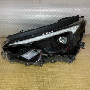 ★ほぼ新車外し　美品　LEXUS 純正　LBX 81185-52P60 KOITO　52-351 J2 左　ヘッドライト　ヘッドランプ★