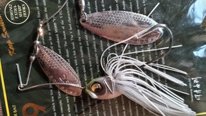 メガバス　V9 1/2oz Megabass スピナーベイト PEARL SHAD 　未使用　パールシャッド　スピナベ　Vフラット　