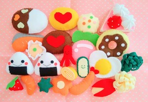 フェルトのおままごと　かわいい食べものセット　ハンドメイド！