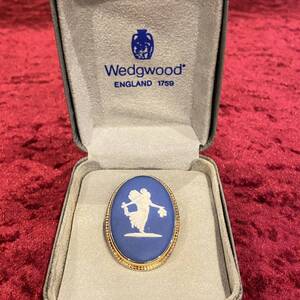 極美品　WEDGWOOD ウェッジウッド カメオ調　磁器　ブローチ