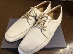 Burberry London ホワイト　27サイズ　新品