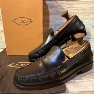 【イタリア製 定価10万前後】TOD’S トッズ ヴァンプローファー UK8 27.0cm前後 ブラック ゴンミーニ レザーソール スクエア