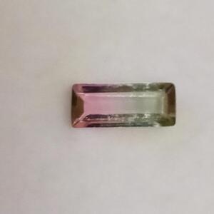 バイカラートルマリン　0.30ct　031