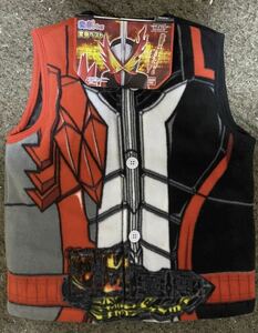 変身シリーズ　変身ベスト　仮面ライダーセイバー　100cm 新品