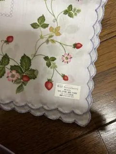 【新品未使用品】WEDGWOOD ウェッジウッドワイルドストロベリーハンカチ