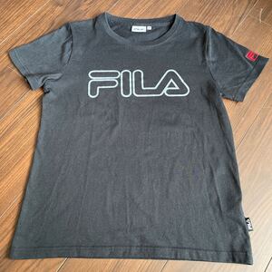 FILA 半袖 Tシャツ 黒　M 小さめ　ブラック