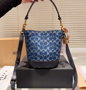 Coach　コーチ　CoachDakota16　ショルダーバッグ　ハンドバッグ　トートバッグ　肩掛け　斜め掛け　オシャレ　1000円～