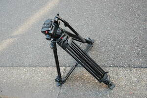 マンフロット　MANFROTTO　ビデオ三脚　雲台　５２５MVB＋５０３HDV　　　　　　　　A1097