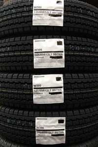 4本セット総額15800円個人宅配21800円 2024年製 BRIDGESTONE W300 145/80R12 80/78N LT 145R12 6PR スタッドレス 冬タイヤ 軽トラ軽バン F