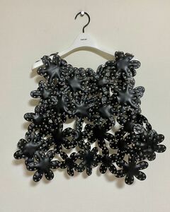 noir kei ninomiya コムデギャルソン今期　新品　お花ハーネス