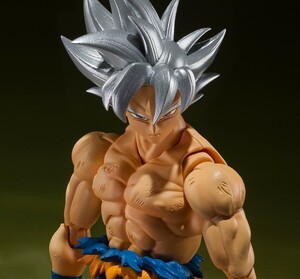 S.H.Figuarts 孫悟空 身勝手の極意-とよたろう Edition-　「ドラゴンボール超(スーパー)」　スーパーサイヤ人　ゴッド　フィギュアーツ