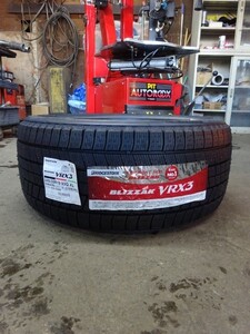 245/35R19　93Q　XL　ブリヂストン　BLIZZAK　VRX3　新品スタッドレス　１本　