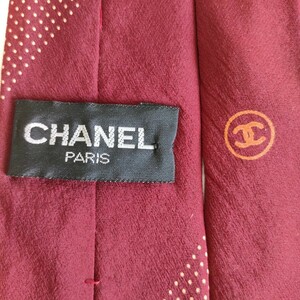 CHANEL(シャネル)赤ワンポイントココマークネクタイ