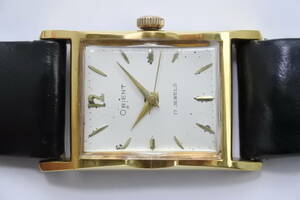 奇跡デッドストック品☆1950年代製　ＯＲＩＥＮＴ　オリエント　１７石　角形稀少モデル　手巻紳士腕時計　稀少な現存品