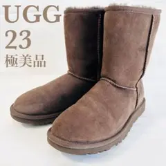 極美品 UGG アグ クラシック ショート ムートンブーツ ブラウン 23