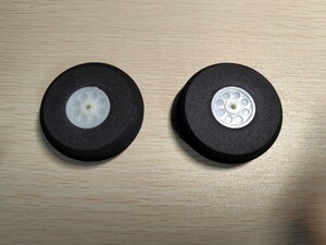 【新品】スポンジタイヤ 直径60mm 厚さ18mm 車軸穴3.1mm 2個セット