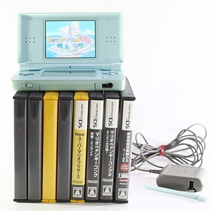 【Nintendo DS Lite　USG-001】【アイスブルー DSライト】【ゲームソフト　8本付】マリオ　ドンキー　ワリオ　任天堂 動作確認済