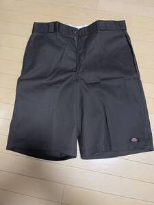 新品　DICKIES ディッキーズ　ショートパンツ（ワークパンツ、ショーツ、ハーフパンツ）ブラウン　40インチ