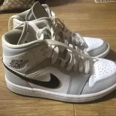 Nike Air Jordan 1 ホワイト/グレー/ブラック