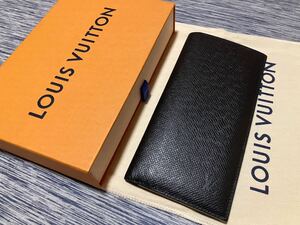 2 超美品 ルイヴィトン タイガ 札入れ 長財布 カード 小銭 コイン 黒 BK LOUIS VUITTON 二つ折り メンズ レディース ポルトカルトクレディ