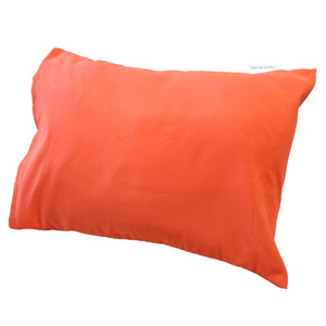 アップグレード ピロー オレンジ 30×40cm ポリエステル リサイクルPET素材 枕 機内専用 クッション エコ Upgrad