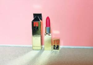  完全未使用 新品 箱入り 赤リップ ルージュピュール 75番 rouge star / star red サンローラン 口紅 ysl yves saint laurent