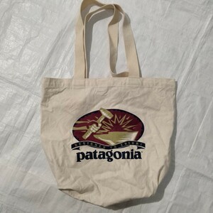 PATAGONIA オーガニックコットン　キャンバス　アメリカ製 トートバッグ DESIGNED TO ENDURE save a tree calfornia タグ　生成　tote bag