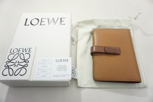 美品 正規 LOEWE ロエベ バーティカル ウォレット ミディアム 二つ折り 財布 茶 C660S87X01 本物202O▲