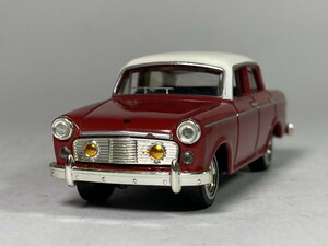 ダットサン ブルーバード Datsun Bluebird 1200 1/64 - トミカリミテッドヴィンテージ Tomica Limited Vintage