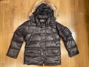 Duvetica ダウンジャケット モンクレール MONCLER