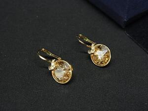 ■美品■ SWAROVSKI スワロフスキー ラインストーン カラーストーン フープ式 ピアス アクセサリー レディース ゴールド系 DG8667