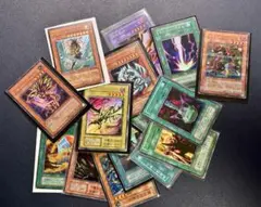 遊戯王　初期、2期、3期、レリーフ　まとめ売り　15枚