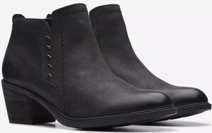 送料無料 Clarks 23.5cm アンクル ブーツ ブラック レザー 革 ジッパー ヒール コンフォート ブーティー パンプス スニーカー AAA313