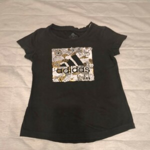 adidas　半袖Tシャツ　ブラック　サイズ140