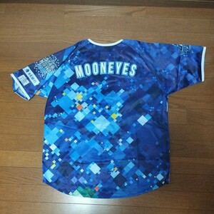 激レア MOONEYES サイズフリー 横浜ベイスターズ スターナイト 協賛限定 ユニフォーム 横浜DeNAベイスターズ ムーンアイズ ベイスターズ