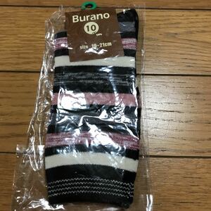 新品未使用　Burano ボーダー柄靴下 19～21cm