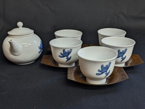 煎茶道具 栄山作 染付 後手 急須 煎茶碗 五客 銅製 茶托 五客 煎茶器揃 茶碗直径約6cm