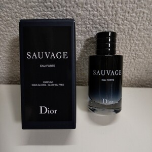 即決 新品 Dior ディオール SAUVAGE ソヴァージュ オーフォルト ミニサイズ10ml 