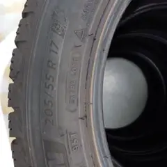 205/55R17　スタッドレスタイヤ