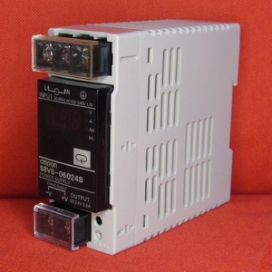 PO03 OMRON パワーサプライ【S8VS-06024B】AC85～264V/DC80～370V→DC24V 2.5A 60W DINレール取付可 表示モニタ付 積算稼働時間タイプ